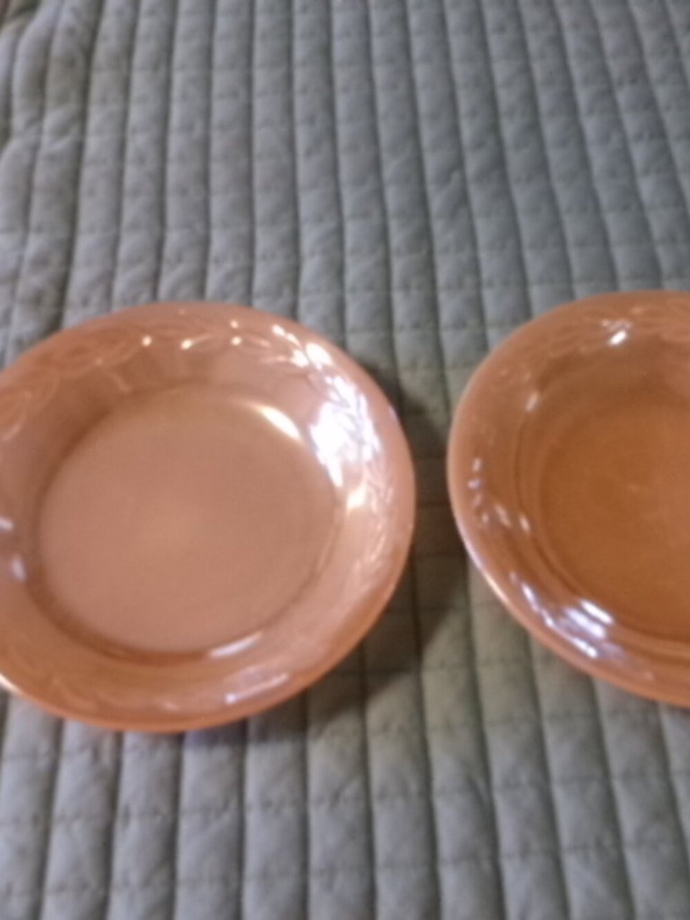 2 vintage EUC peach luster serving or salad bowls fire king 7.5 in
